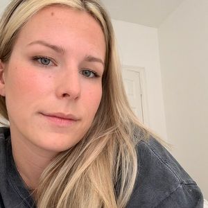 Meet your Posher, Sabrina